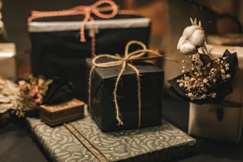 Corporate Perfume & Notebook Gift Set